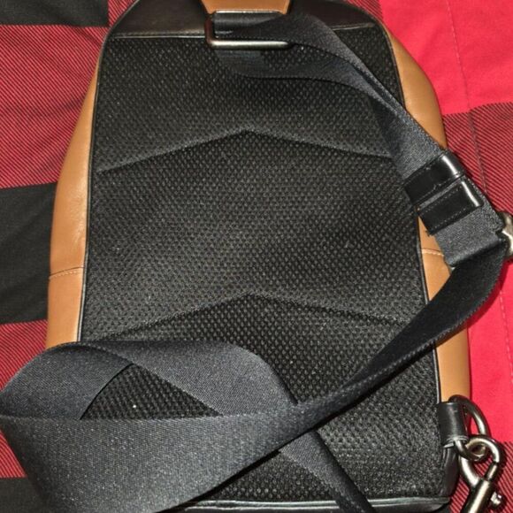 COACH West Pack- Calf Skin with Varsity Stripe EUC - Picture 3 of 7